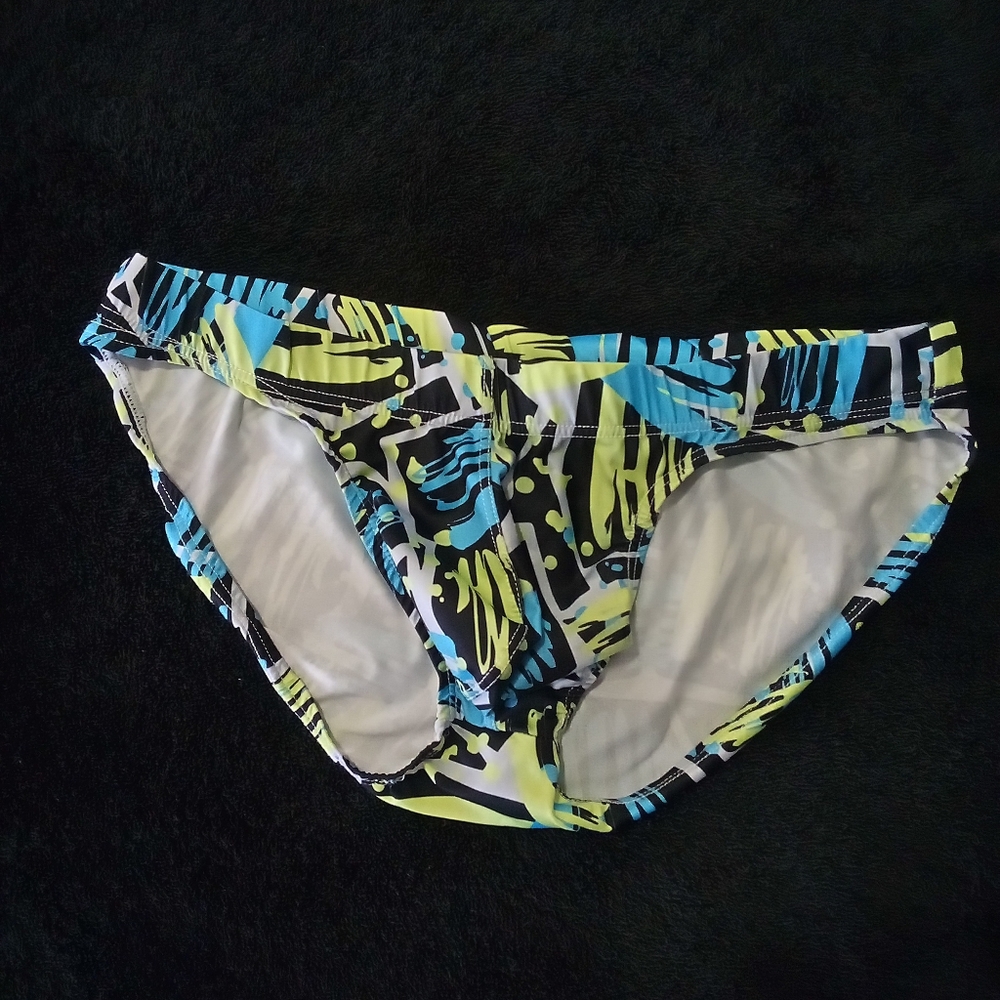 Men's bikini briefs
